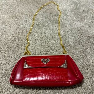 Red heart purse